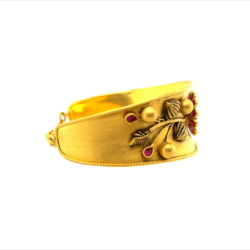 Charming 22KT Antique Gold Bracelet with Floral Motifs