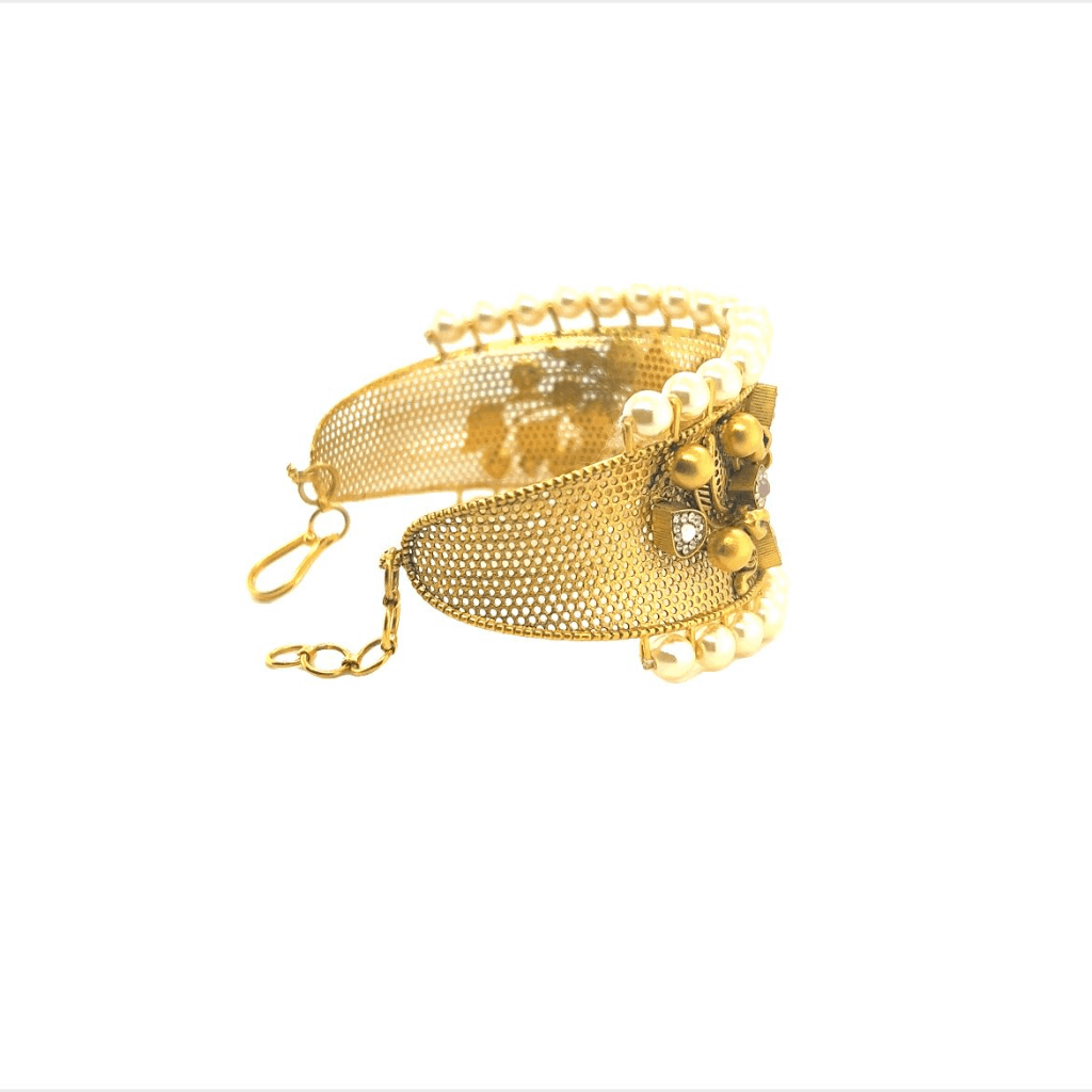 Impressive Striped 22K Gold Statement Bracelet in 2023 | Statement bracelet,  Yellow gold bracelet, 22k gold