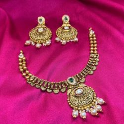 Antique 22kt Gold Necklace with Enamel and Kundan Work