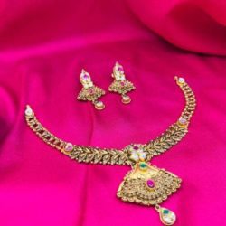 Antique 22kt Gold Necklace with Enamel and Kundan Work