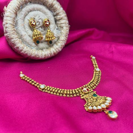 Vintage Enamel Antique 22kt Gold Necklace