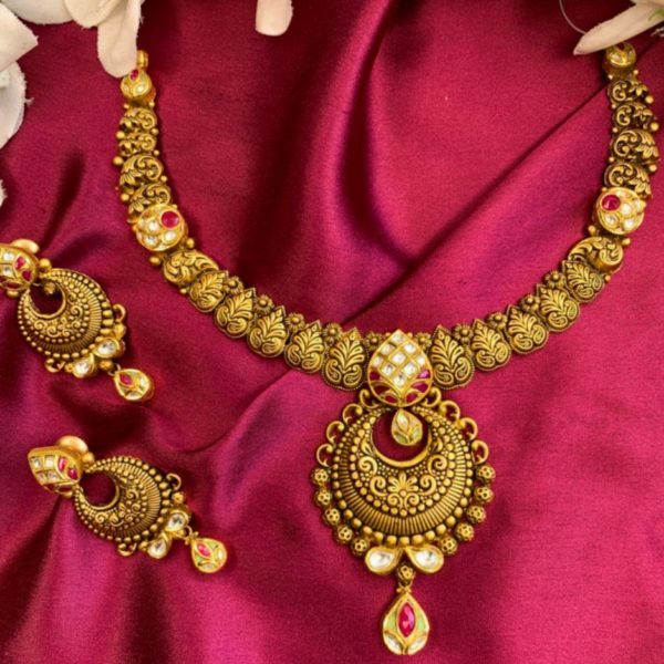 Exquisite 22KT Gold Antique Necklace Set