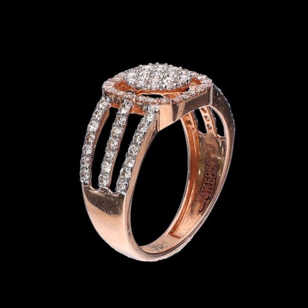 Sparkling Splendor Exquisite 14kt Diamond Ring