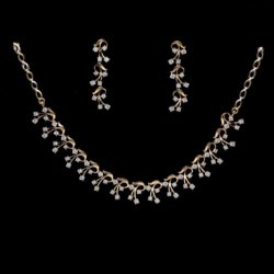 Glamorous Affinity Diamond 14KT Gold Necklace