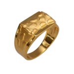 Sophisticated 22kt Gold Ring